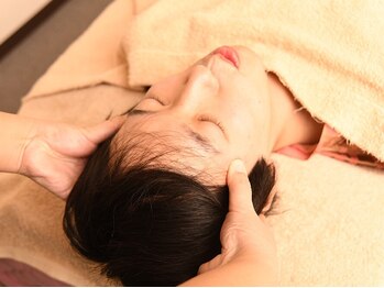 千の手 銀座店の写真/コスパ最強◎【本格台湾式マッサージ+ヘッドスパ60分¥4500】全身もみほぐし整体＋ヘッドスパで疲れを解消♪