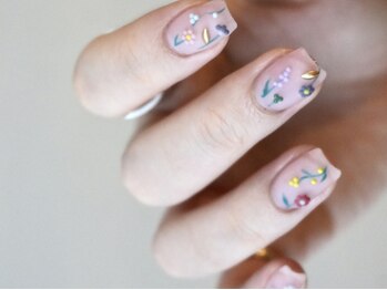 ミニョン(mignon)の写真/《ショートネイル派さんも大満足》人と被らない凝ったデザインも当店にお任せ◎トレンド感のある仕上がりに