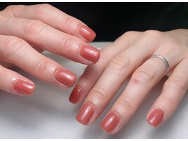 ちゅるん血色ネイル