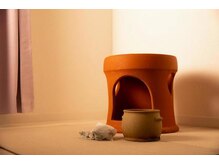 縁(エニシ)の雰囲気（よもぎ蒸しで女性特有のお悩み改善が期待されます！）