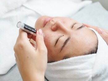 ヴェーラベレッツァ(Vera Bellezza)の写真/くすみ・シワ・たるみ悩みに特化した集中ケアで、ふっくらハリ艶のある明るい印象のお肌へ導きます♪