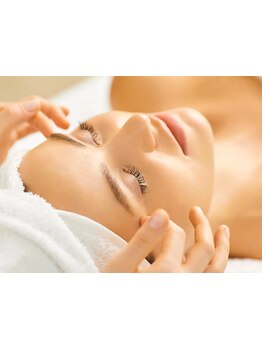 ホウレイ線・たるみ改善！予防ケア