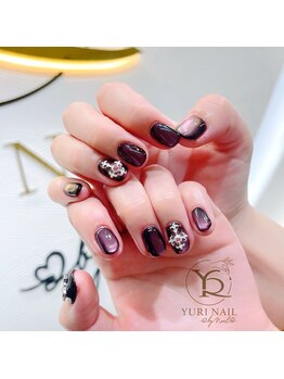 ユリナリタ(YuRi Narita)/