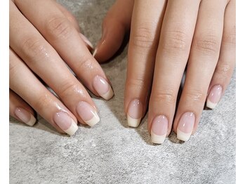 フレンチネイル