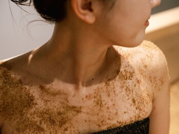 オント(ONTO)の写真/【梅田/中津/中崎】酵素浴15分で大量発汗。身体の芯から温まり,汗が引かない本物の効果をご体感ください。