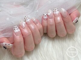 レース×ドットネイル
