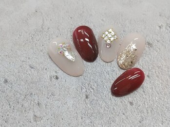 ディーエッセンス(D.....ESSENCE)/ゴージャスなストーンアート。