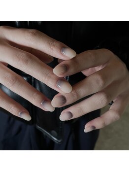 グラウネイル(glaw nail)/根本グラデーション