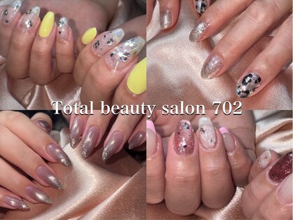 ナナマルニ(702)の写真