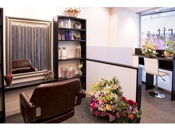 リッツヘアアンドビューティーサロン(rit.s hair&beauty salon)/美容室併設！