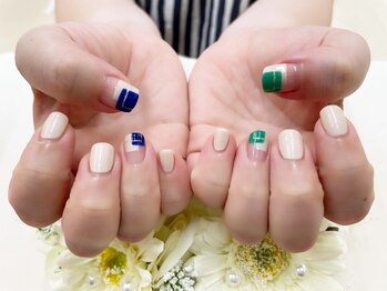 プルミエ ネイル(Premier Nail)/4本アート☆ブロックフレンチ