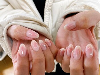 モグネイル(Mogunail)/チークハートネイル