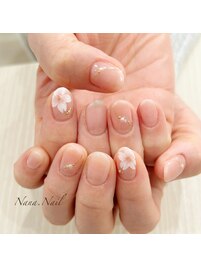 シンプルな桜アートネイル