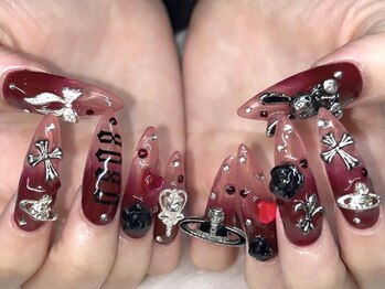 ネイルサロン ネイルズゴーゴー 渋谷店(NAILSGOGO)の写真/≪ロングネイルとゴテゴテ、どっちも欲張るならコレ!!≫【人気No.1☆スカルプにパーツ量産つけ放題¥25500】