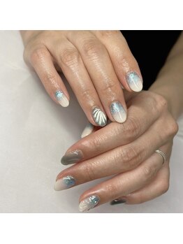 ネイルサロンエーナイン イオン札幌藻岩店/キラキラ夏ネイル☆