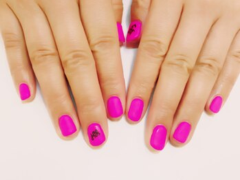 ネイルサロン ジュネイル(NAIL SALON JUNAIL)/ネオンピンク マットネイル