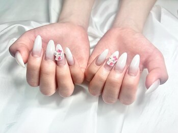 ヤシネイル(Yashi Nail)/シンプル持込み 白グラデ