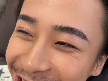 エムズアイブロウ 大阪京橋店(M’sアイブロウ)/メンズハリウッドブロウリフト