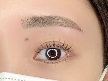 シュガーアイプラス(SUGAR eye plus)の写真/【美眉アイブロウコース☆骨格に合わせた美眉スタイリング¥5500→3520円】パリジェンヌとのセットも◎