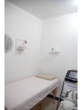 クリア アイラッシーズ アンド ネイルサロン シャイン(CLEAR & SHINE)/