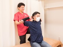 アイケア整骨院 両国駅(i-care整骨院)の雰囲気（【アクティブ・ストレッチ】50種類ストレッチで可動域を広げます）