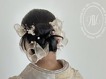 トスウェビューメゾン(TOSWE Beau Maison)の写真/鹿島神宮駅すぐ◎特別な日のヘアセット・着付けから毎日のまつ毛・眉毛ケアまでプロの技術でお任せ！
