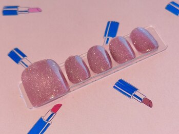 ネイルソファ 生駒(nail sofa)の写真/トレンドを取り入れたサンダル映えネイルをご提案！足元からおしゃれを楽しむネイルデザインで気分UP！