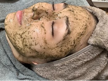 パール エビス(Pearl Ebisu)/ハーブピーリング