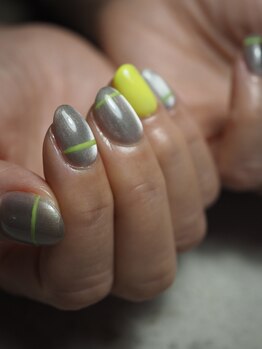 大人かわいい定額ネイル