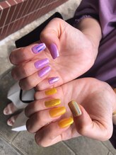 アキレイ(AKILEY)/アシメオーロラネイル