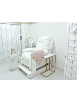 リクライニングチェアのあるサロン