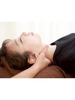 首・肩のつらさを改善したい