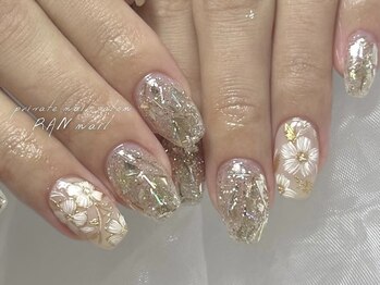 刺繍フラワーネイル