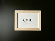 エミュ バイ ムーン(emu by moon.)の雰囲気（サロンの看板◎この先はゆったり過ごせるリゾートチックなお部屋）