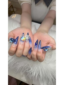 アミネイル(Ami Nail)の写真/【池袋駅徒歩5分】大人気メニューのチップ長さ出しは、ビジューストーンで贅沢に☆貴方の理想の指先へ♪