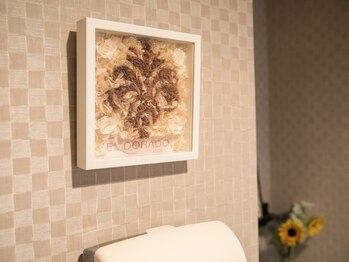 エルドラード(EL DORADO)/トイレ内装飾