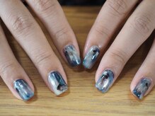 ネイルサロン ユーズ(USE.)/silverベース～滲み