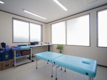 伸整体院の雰囲気（施術ベット）