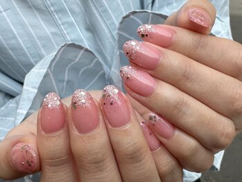 フリークネイル(FREAK Nail)の写真/【韓国ラメホログラデ＊7500円】シーンに合わせて最大限のアートをご提案♪自爪を削らないパラジェルも◎