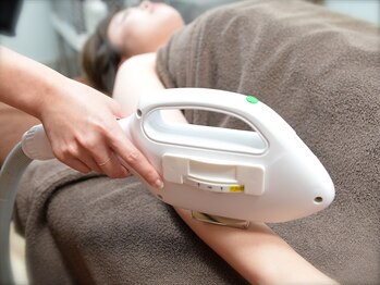 サロン モイ(salon moi)/