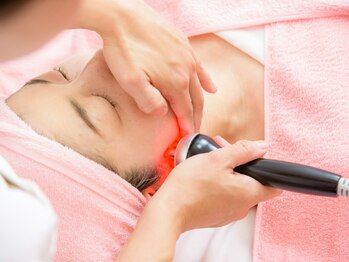 サロンペタル 浦安(Salon Petal)の写真/【むくみ&たるみ&二重アゴを改善!!】根本小顔ケアで自信UP◎リピーター多数の実力派サロン☆[浦安市/北栄]