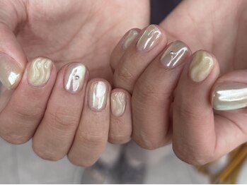 ルビー バイ イノセンシア(RUBY by INOCENCIA)の写真/《ショートネイルでカジュアルな印象に!!》お仕事や、日々の家事・育児で爪を伸ばせない方にもおススメ♪