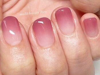 リル(Rire)/グラデーションネイル