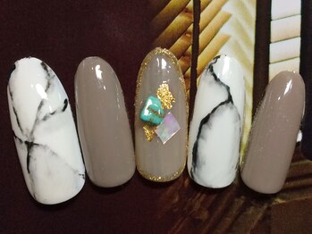 ネイルサロン リリオ(Nail Salon Ririo)/ターコイズパーツ×大理石ネイル