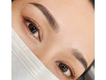 ヴェリアス(VARIOUS)の写真/《ハリウッドブロウリフト＋眉WAX＋メイク》眉毛を整えて第一印象UP！毎朝のメイク時間の短縮にも♪