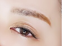 エフアリッシュ(F.aricsh)の雰囲気（こすっても落ちにくい最先端のインプットブロウは毎朝の時短に◎）