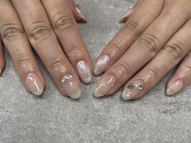 2025春ネイル【ドットネイル】