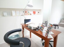 ウミ(umi)/施術中はお好きな動画を☆