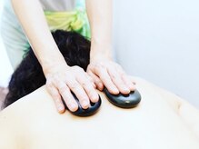 まるる/ホットストーンで、じゅわ～と