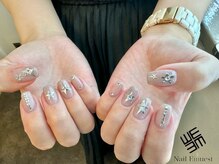 ネイル エミュスト(Nail Emuest)/キラキラ☆スターネイル